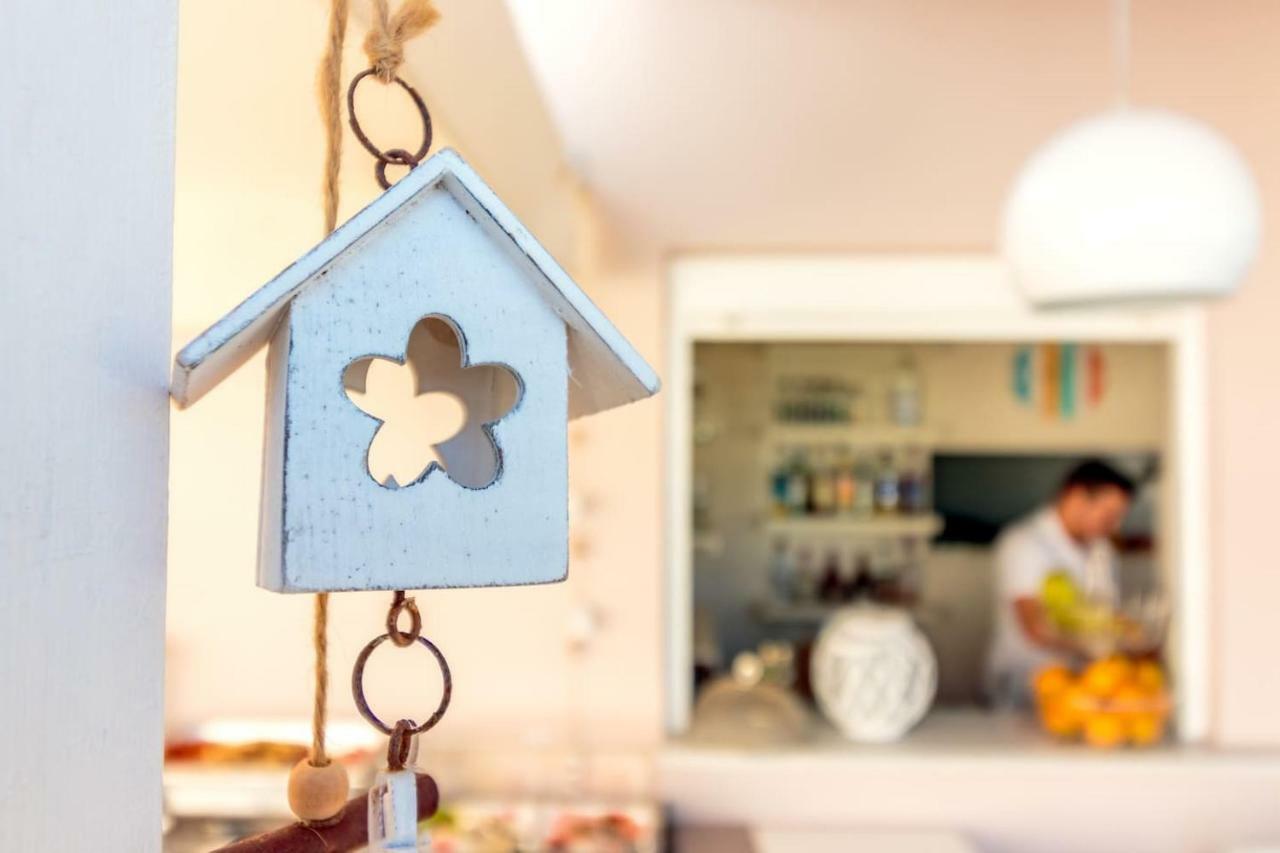 Apartamento Charming And Comfy House Agia Marina Exterior foto