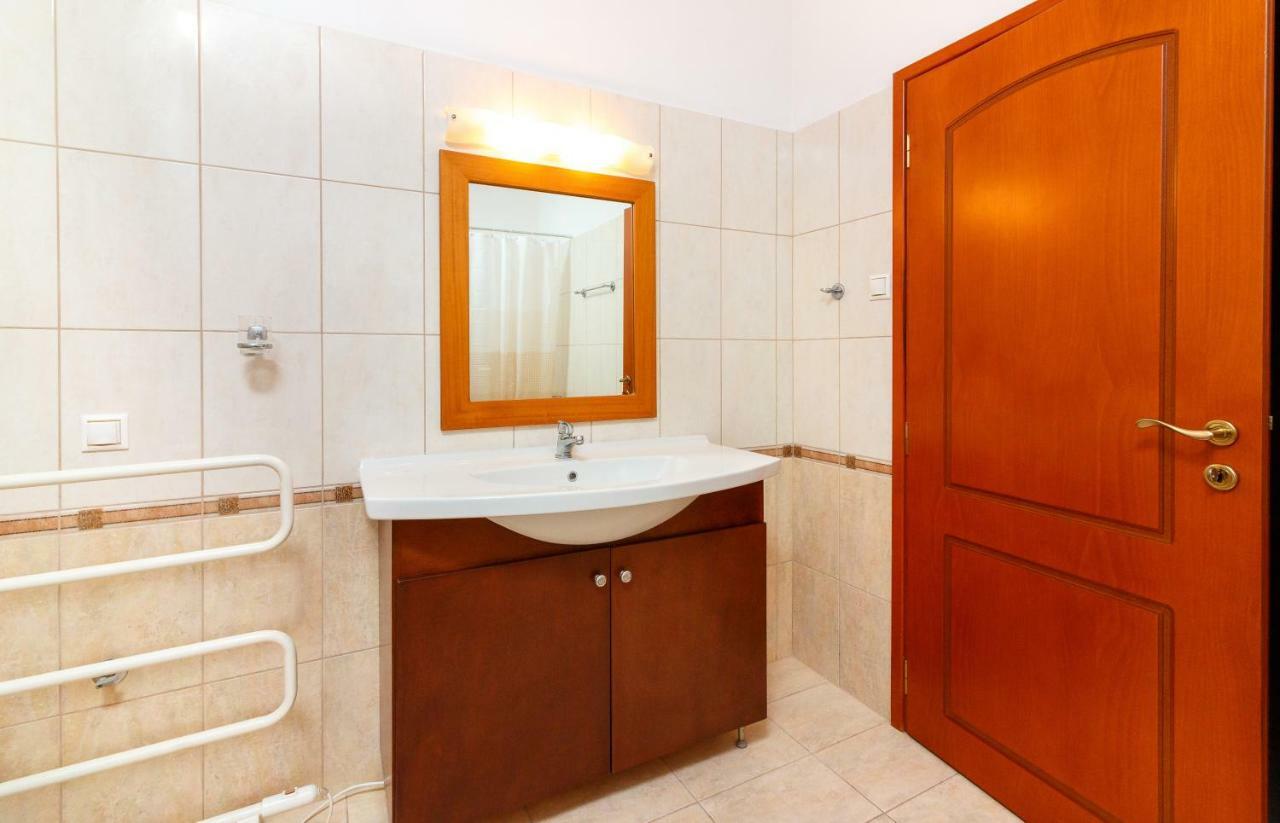 Apartamento Charming And Comfy House Agia Marina Exterior foto