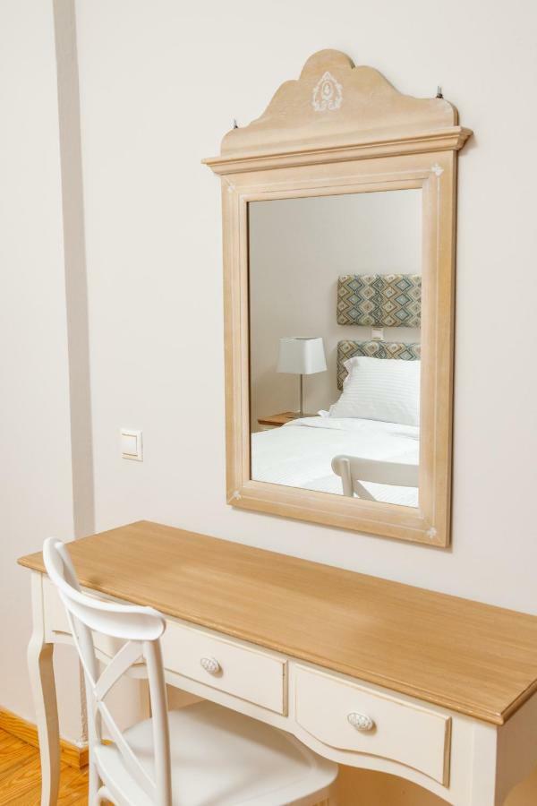 Apartamento Charming And Comfy House Agia Marina Exterior foto